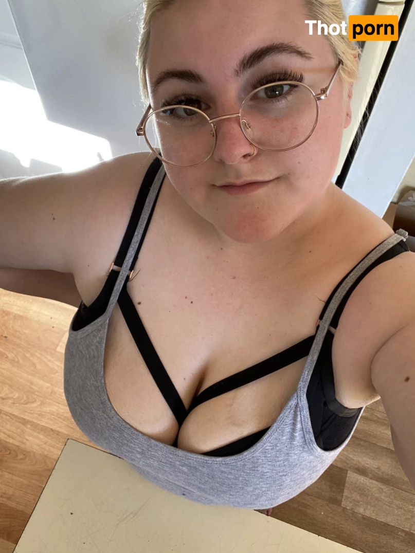 Audrey 🥰 DM ME 😜 6008964