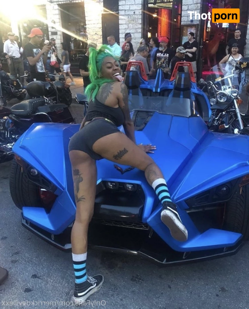 Merrick DeVille 6065959