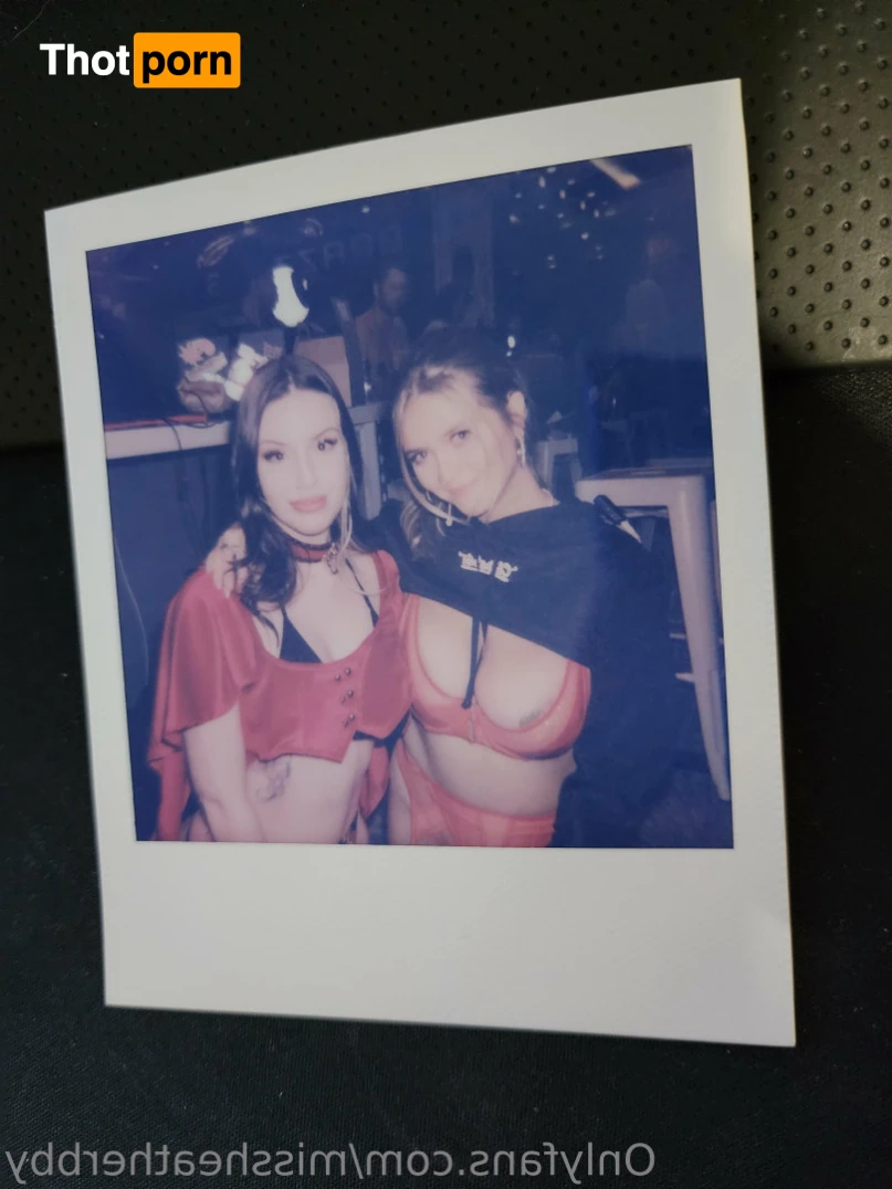 Heatherbby🌸 11669383