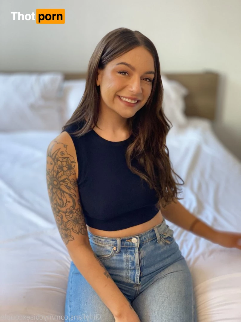 NYC Bisex Couple Free Page 3600394