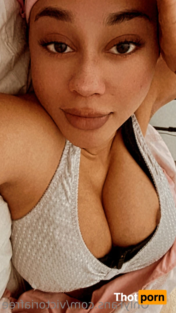 ✨Victoria Vivre 🆓 11571485