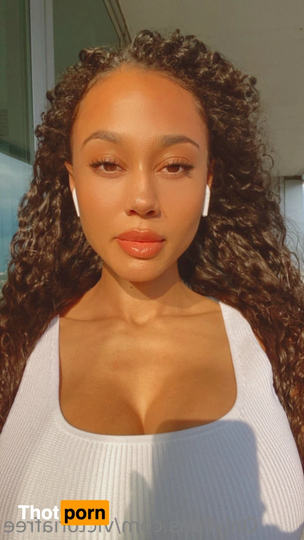 ✨Victoria Vivre 🆓 11572642