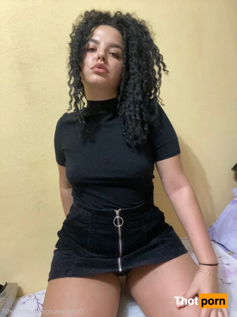 ʏᴏᴜʀ ᴛʜɪᴄᴋ ɢɪʀʟꜰʀɪᴇɴᴅ 10355312