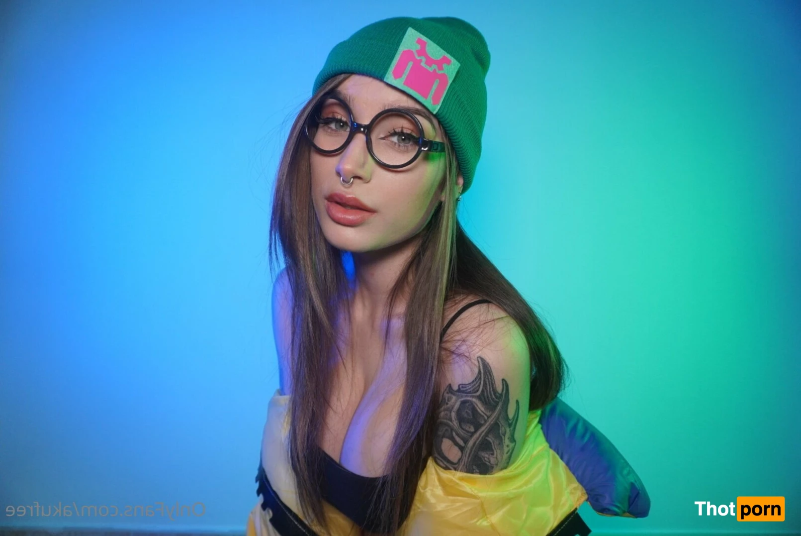 AKUMAGIRRL OF FOR FREE😈 3671292