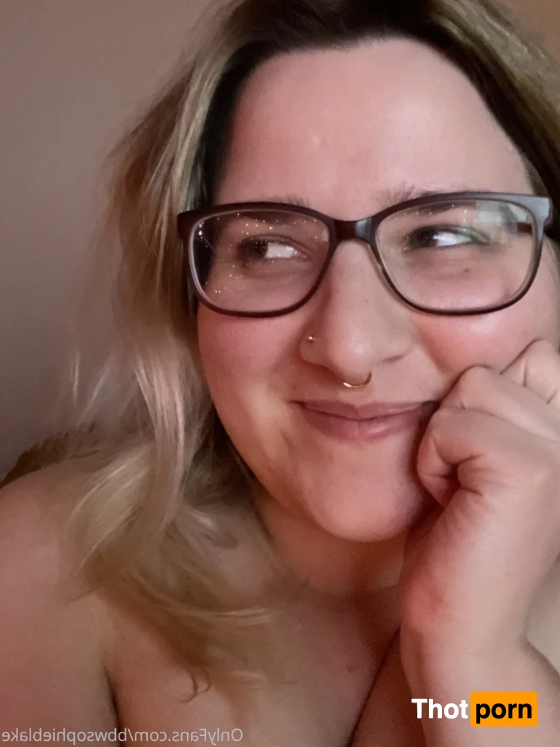 Sophie Blake 15647083