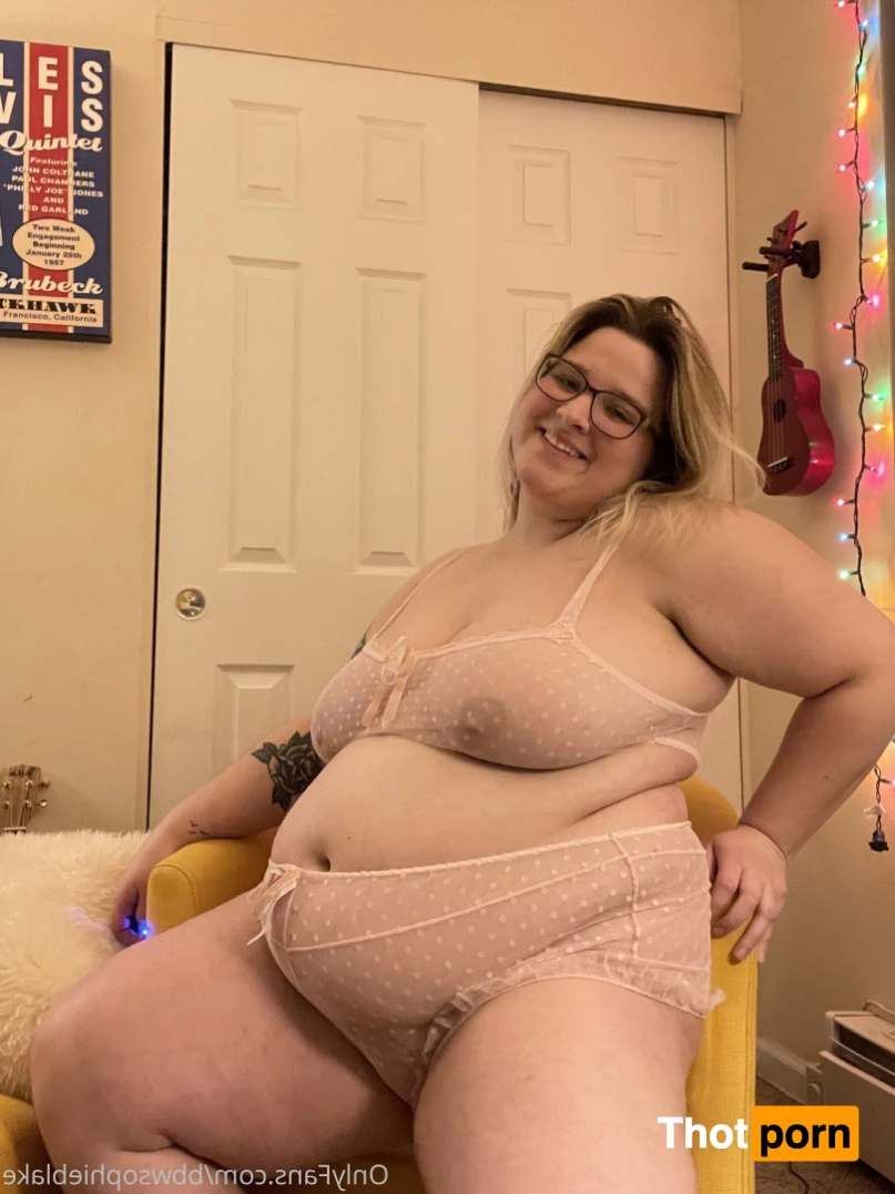 Sophie Blake 15647286