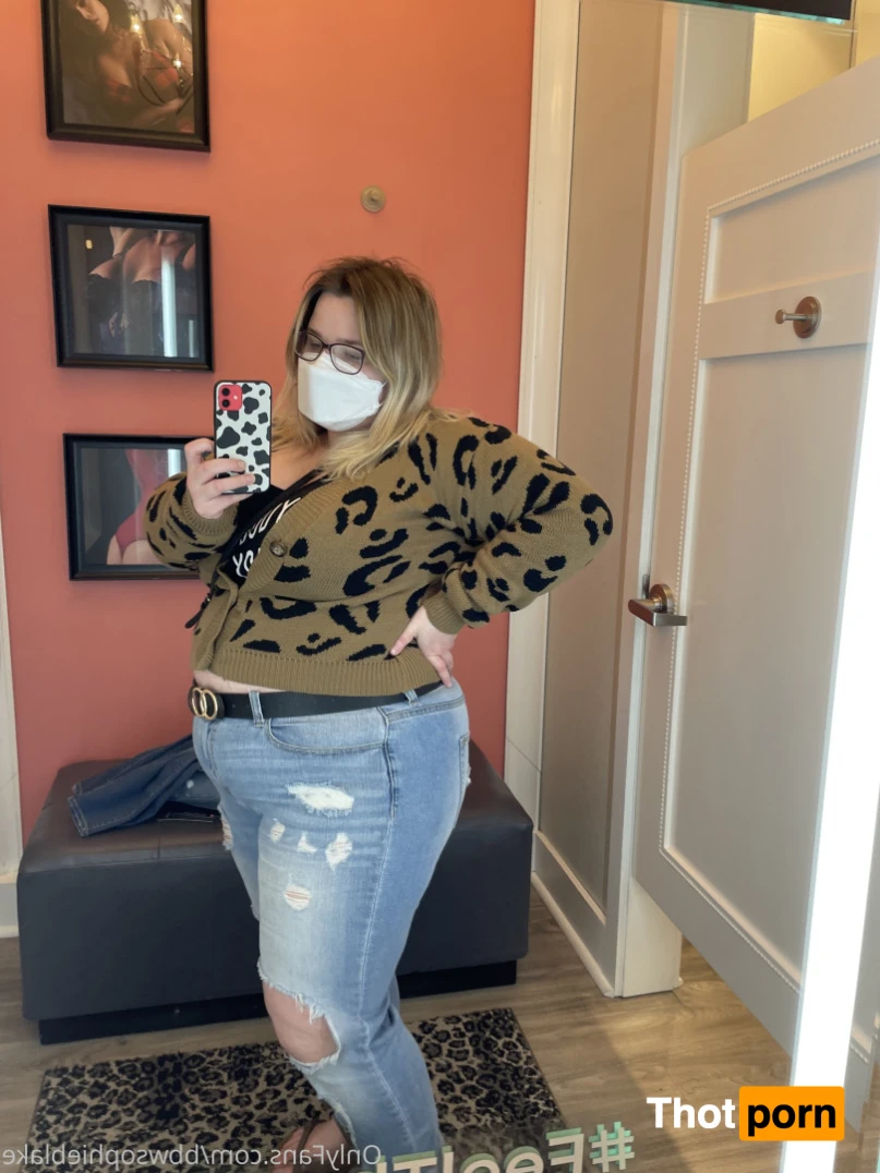 Sophie Blake 15647505