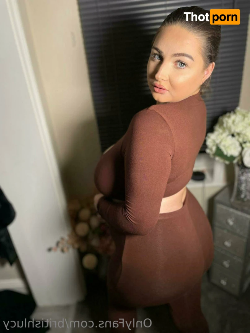 𝗔𝘃𝗮𝗶𝗹𝗮𝗯𝗹𝗲 Video Calls &amp; Customs 14605966