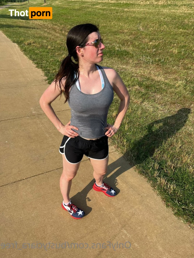 Bustyciara_Free 2247702