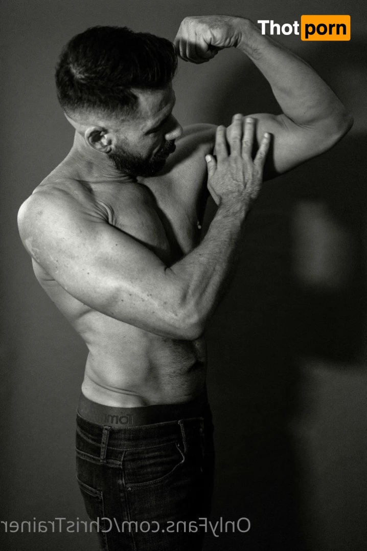 ChrisTrainer 2246220