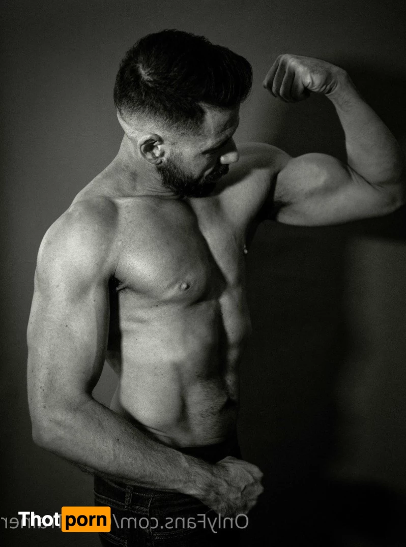 ChrisTrainer 2246227