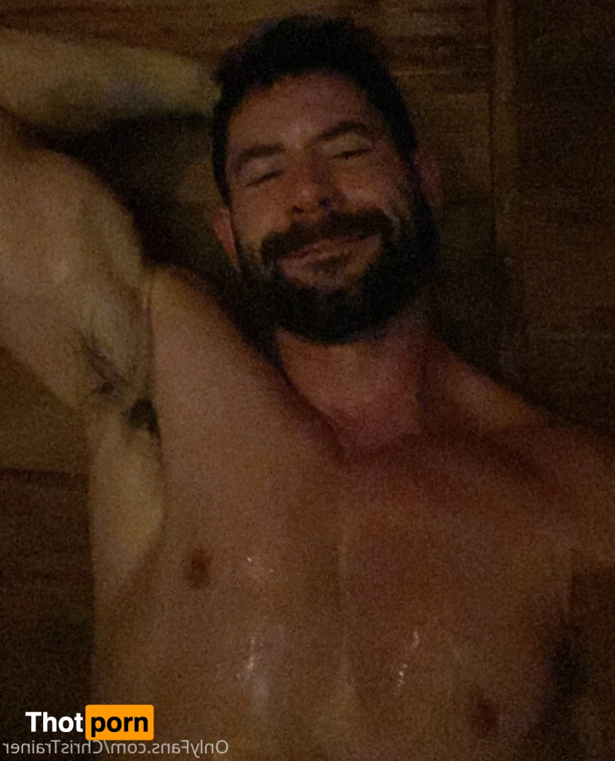 ChrisTrainer 2246240