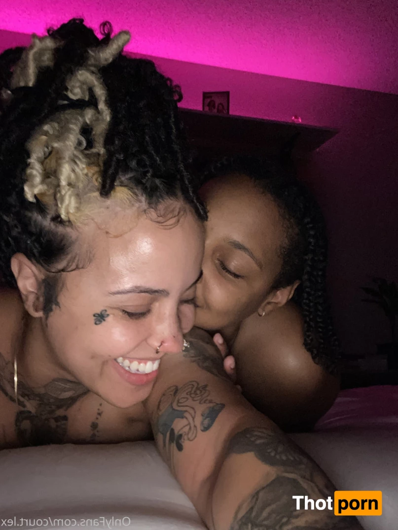 Court &amp; Lex 🌈 5932428