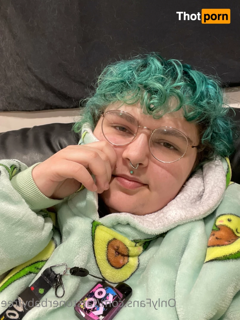 subby stoner baby 🐮 9923992