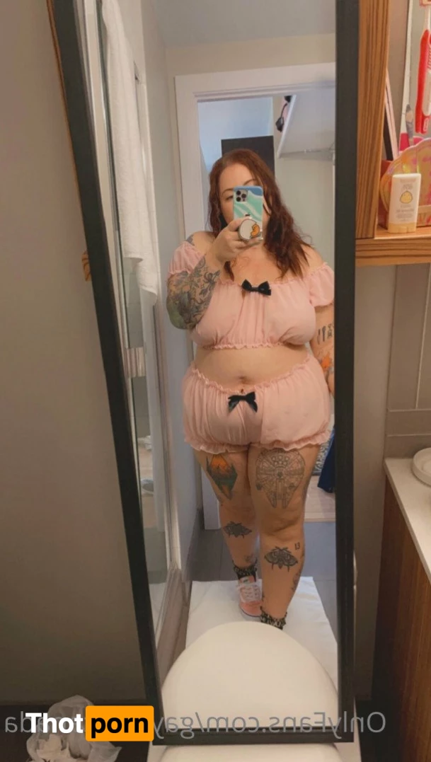 🍕𝒔𝒄𝒂𝒓𝒍𝒆𝒕 ♡ 𝑹𝒐𝒐𝒎𝒎𝒂𝒕𝒆𝒔 ♡ 2239116