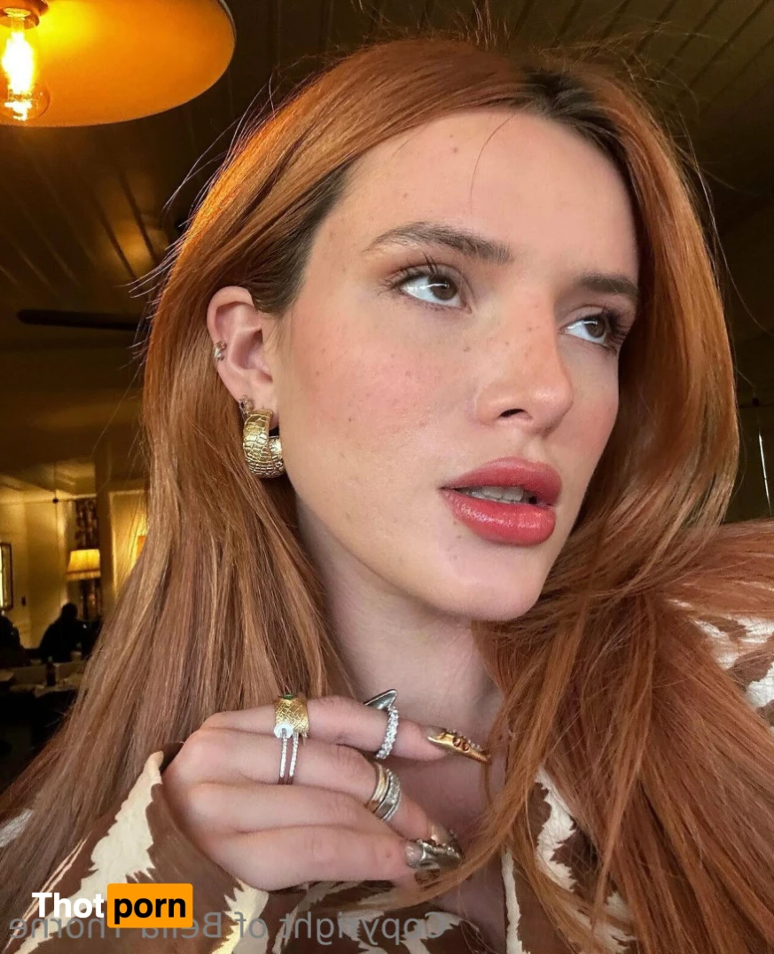 Bella Thorne 12948254