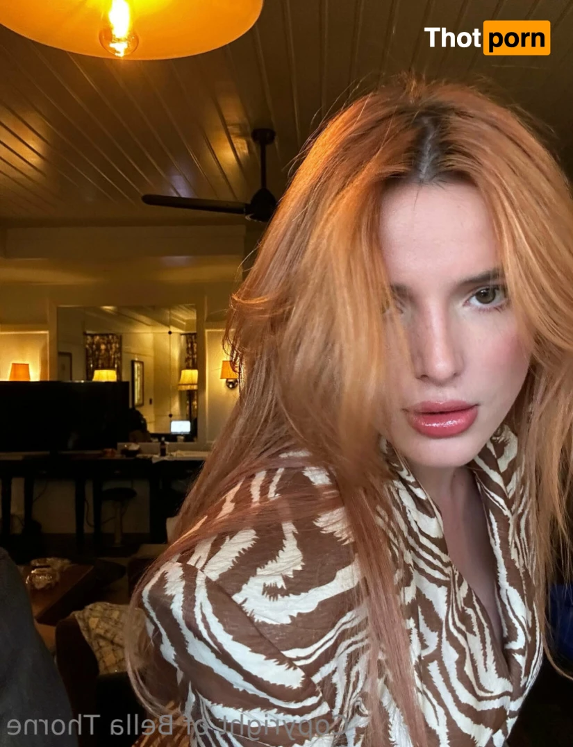 Bella Thorne 12956639