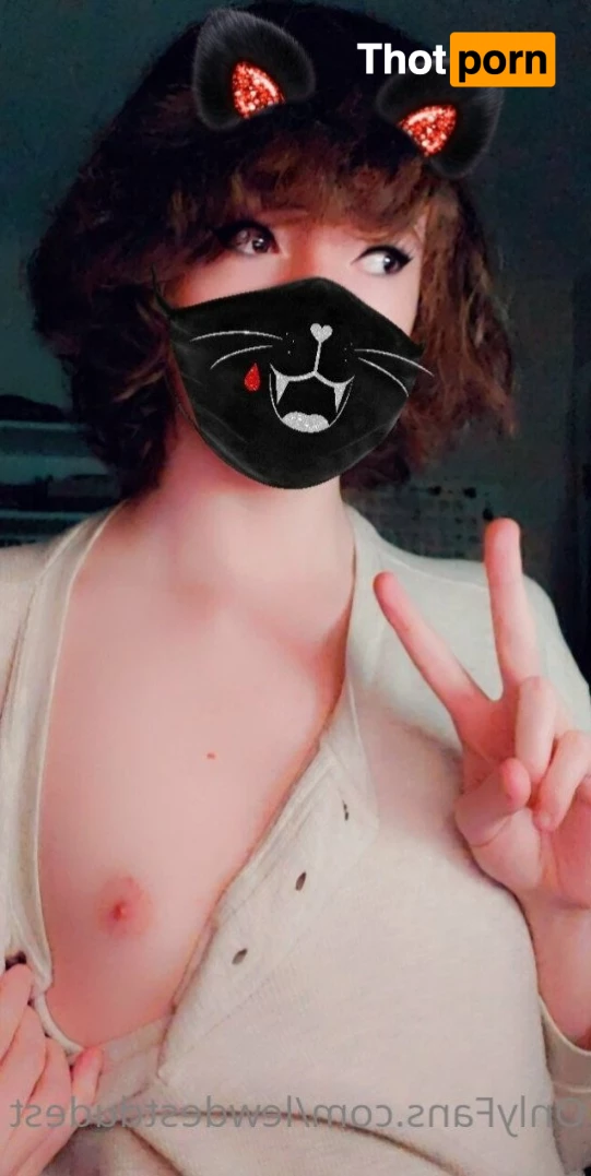 lewdestdudest 3926471