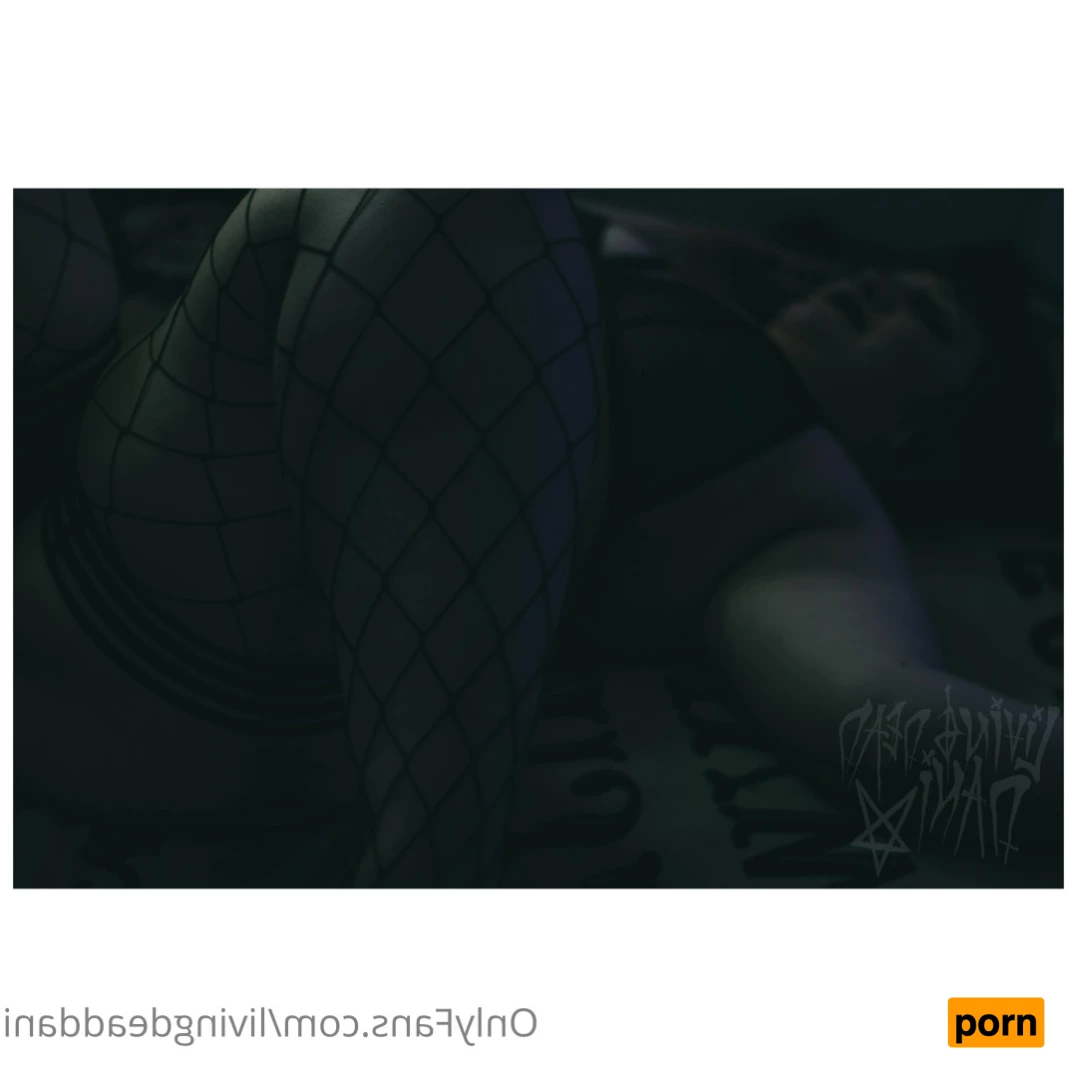 LivingDeadDani 6937841