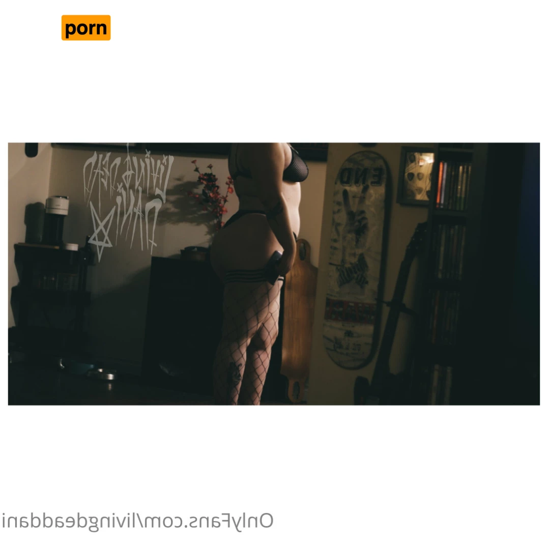 LivingDeadDani 6937853