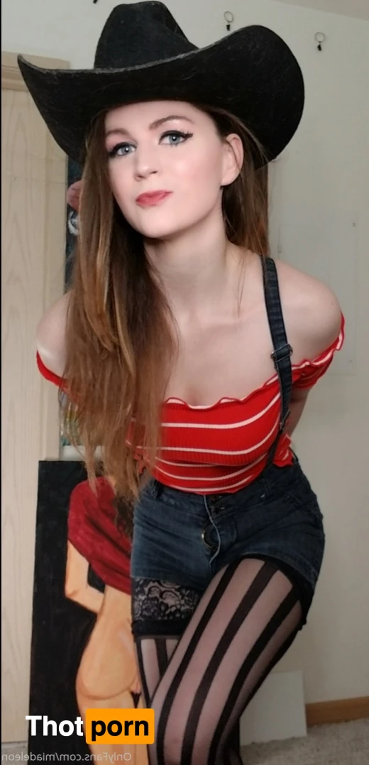 Mia Deleon XO 13783630