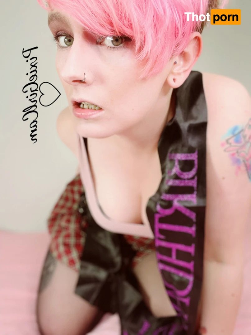 Pixie Skye 👻 BIRTHDAY 31ST JULY 🎉🎉 14227175