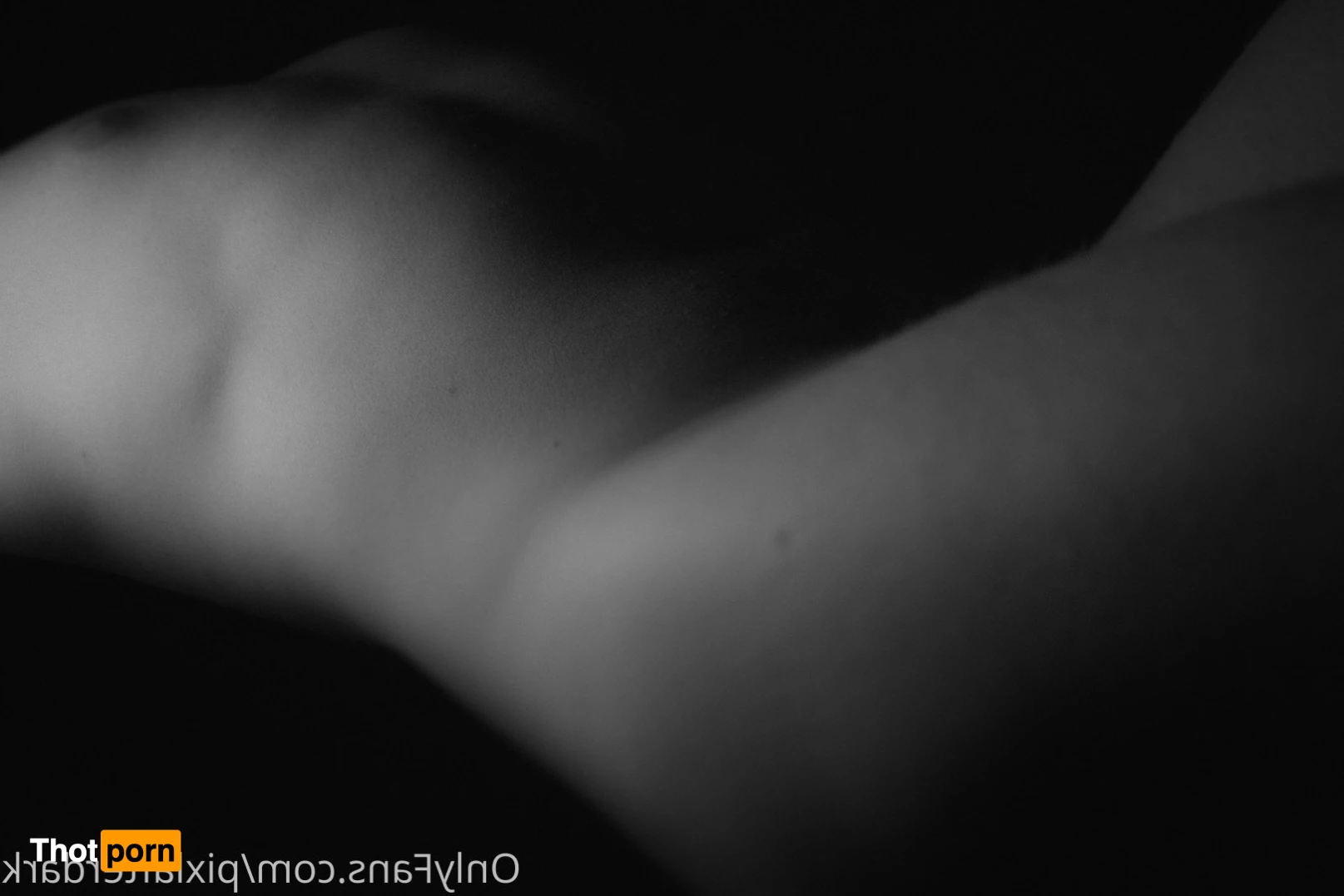 pixlafterdark 2216240