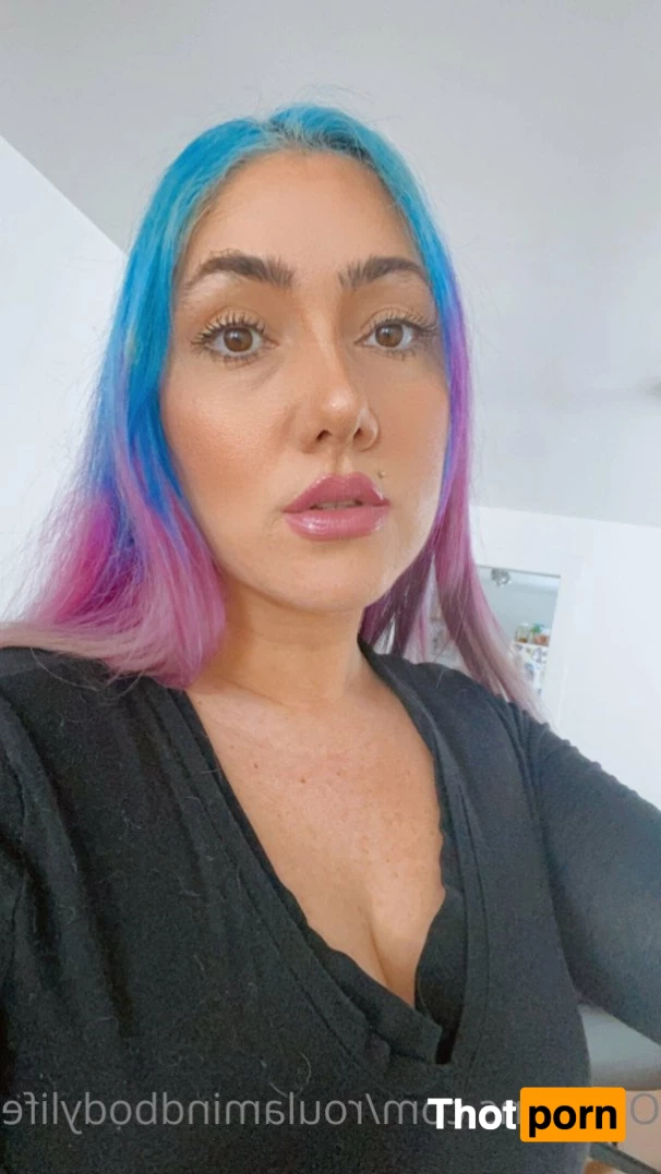 Greek Goddess Girlfriend💙 3995597