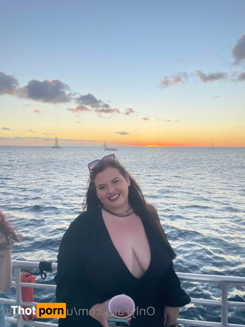 🍭 𝑯𝑶𝑹𝑵𝒀  BBW KITTY 🐱 CHECK DMs 👀 6038321