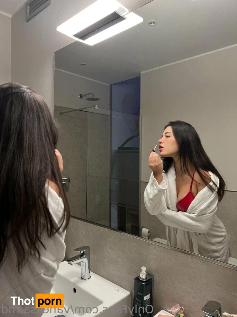 Vanessa 🦋 9553331