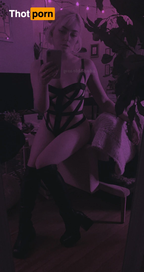 Adorable Amy (free page!) 14088320