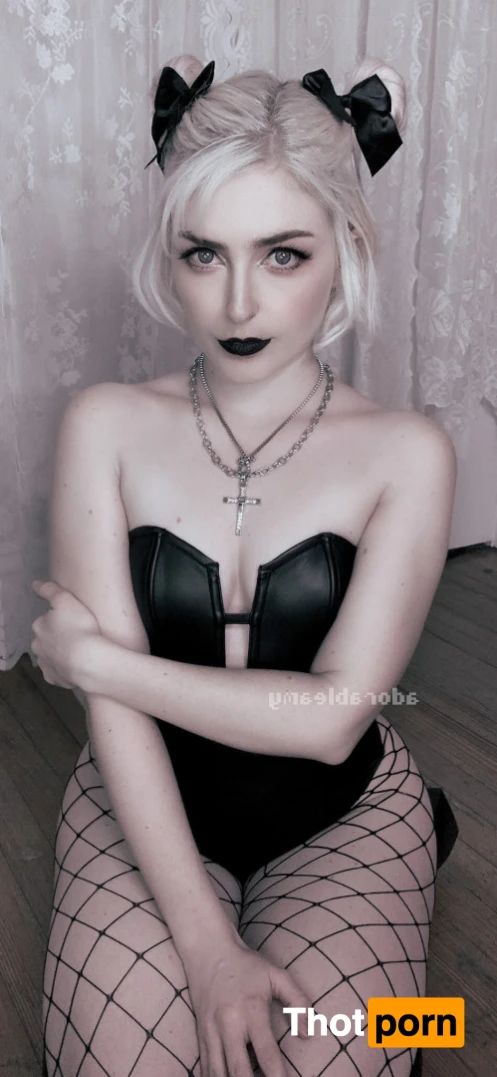 Adorable Amy (free page!) 14088368