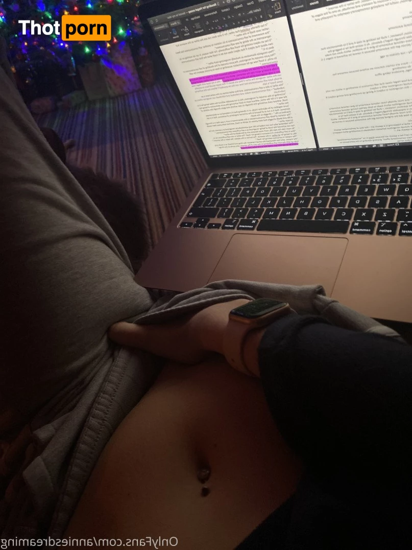 Annie the redhead with 2 pussies 🥵 3914404