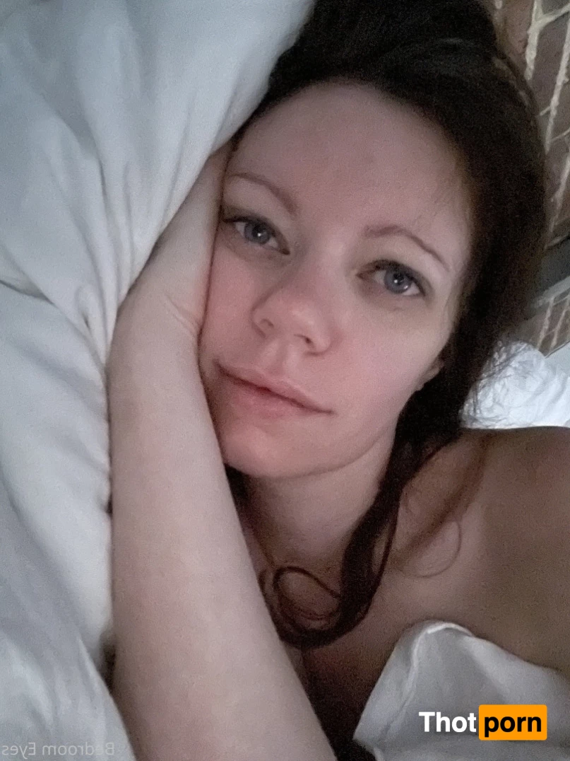 Bedroom Eyes 6505692