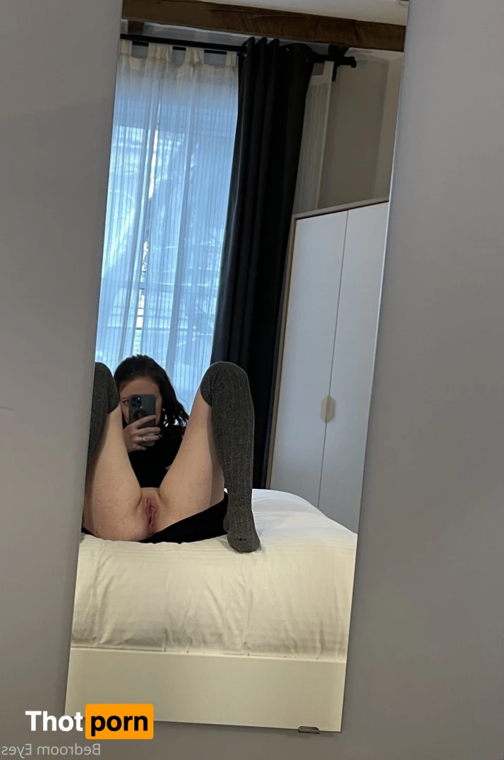 Bedroom Eyes 6505775