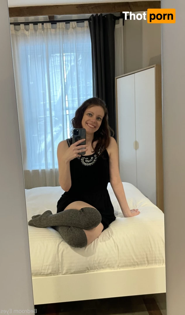 Bedroom Eyes 6505784