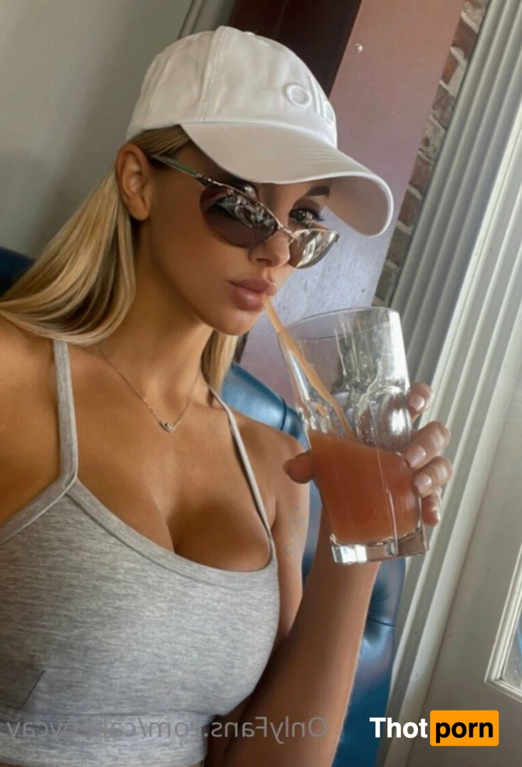 Life With Cay 2198596