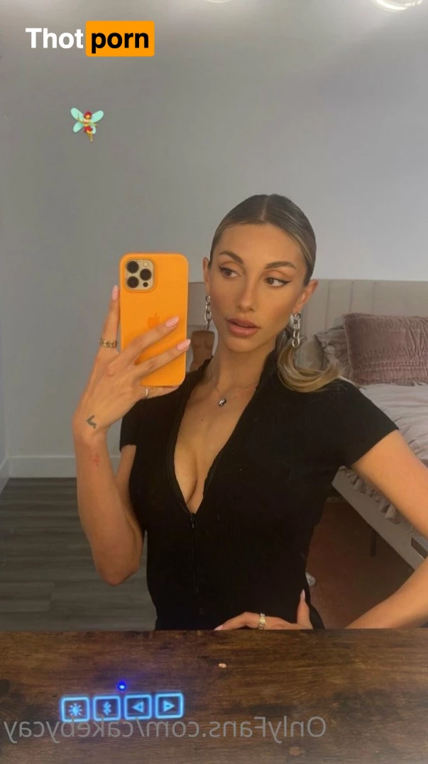 Life With Cay 2198598