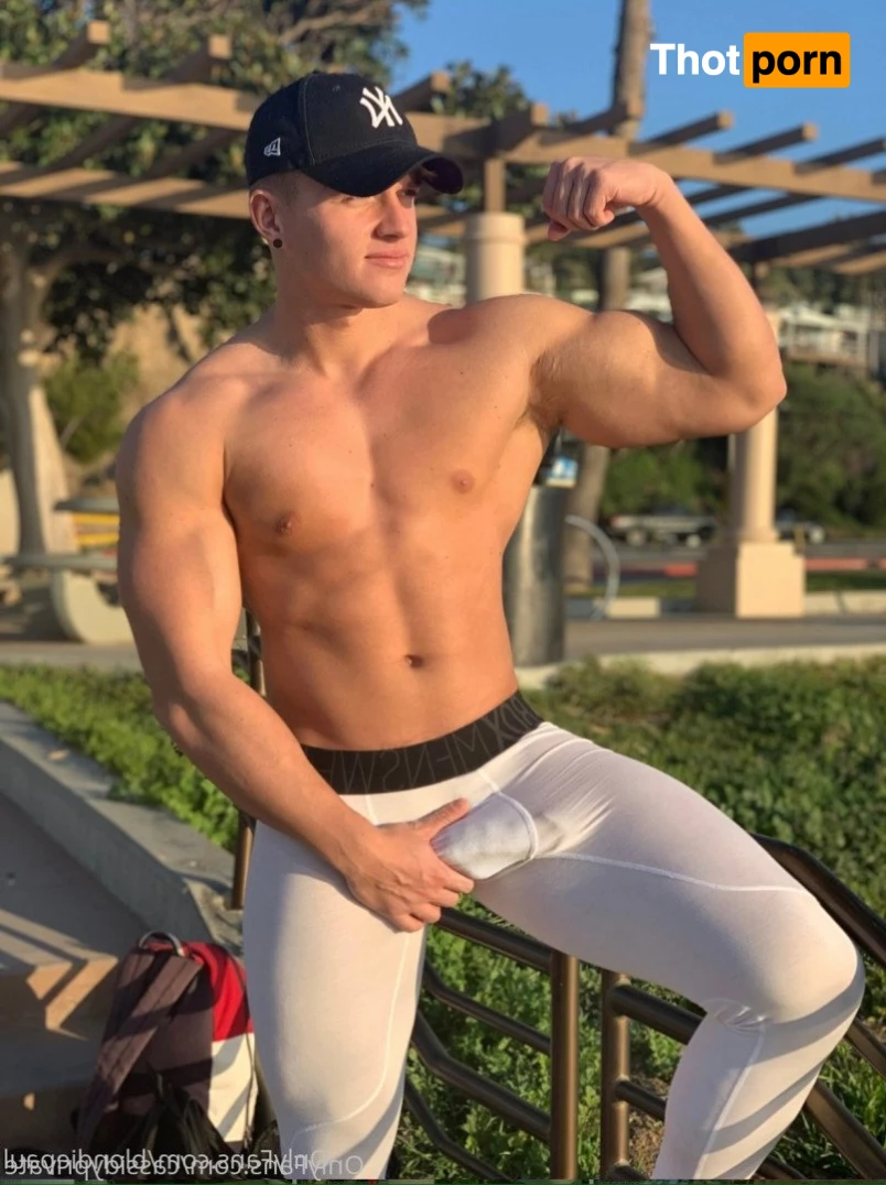 That guy for free 😉 2198395