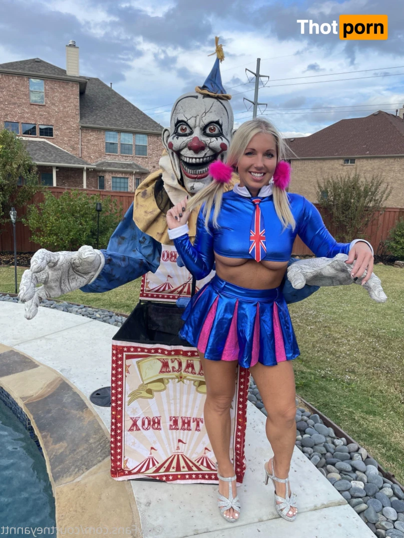 CourtneyAnn 13968842