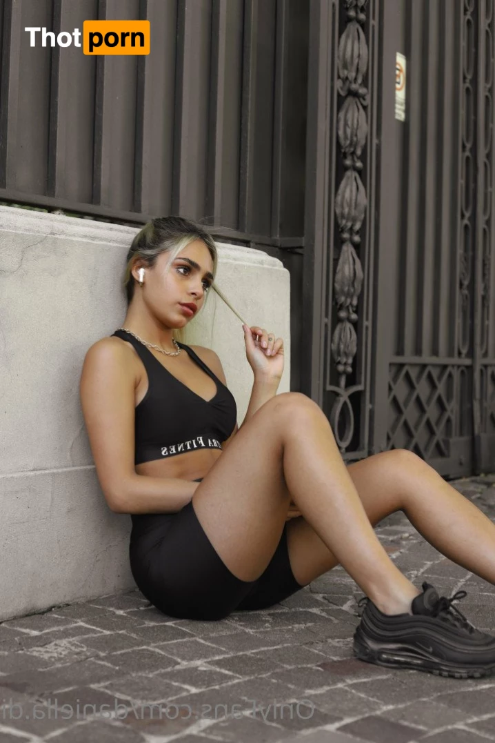 🅳🅰🅽🅸🅴🅻🅻🅰 3618173