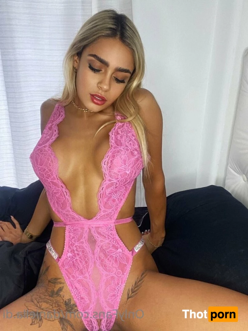 🅳🅰🅽🅸🅴🅻🅻🅰 3619877