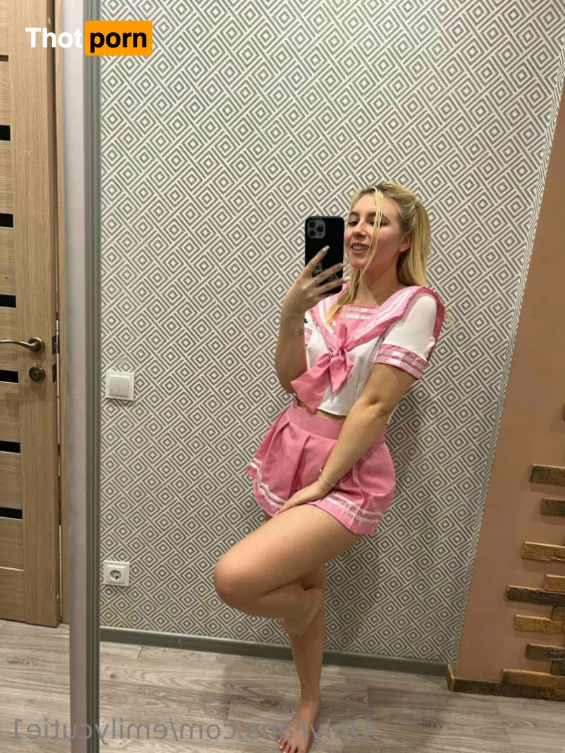 Emily Сutie🍓 10880901