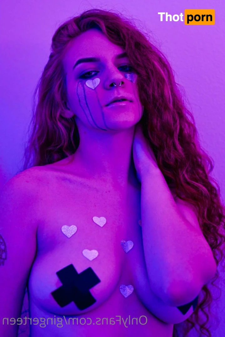 High School Senior 🤪 13895563