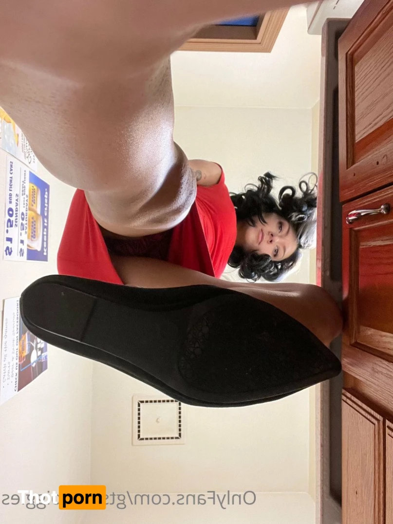 Ms.LongPiggies 3939220