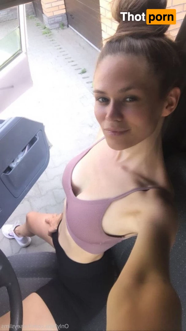 🎀🏆Halsey Slims🏆🎀 2189481