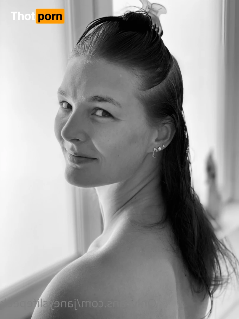 Janey's Life Peek 13821380