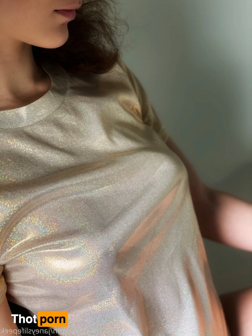 Janey's Life Peek 13821562