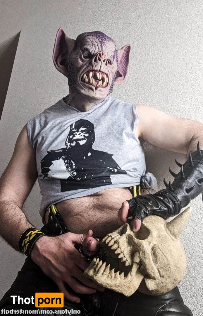 𝕸𝖔𝖓𝖘𝖙𝖊𝖗𝖇𝖆𝖎𝖙 6382205