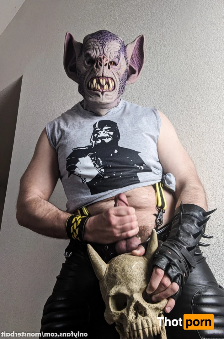 𝕸𝖔𝖓𝖘𝖙𝖊𝖗𝖇𝖆𝖎𝖙 6382239